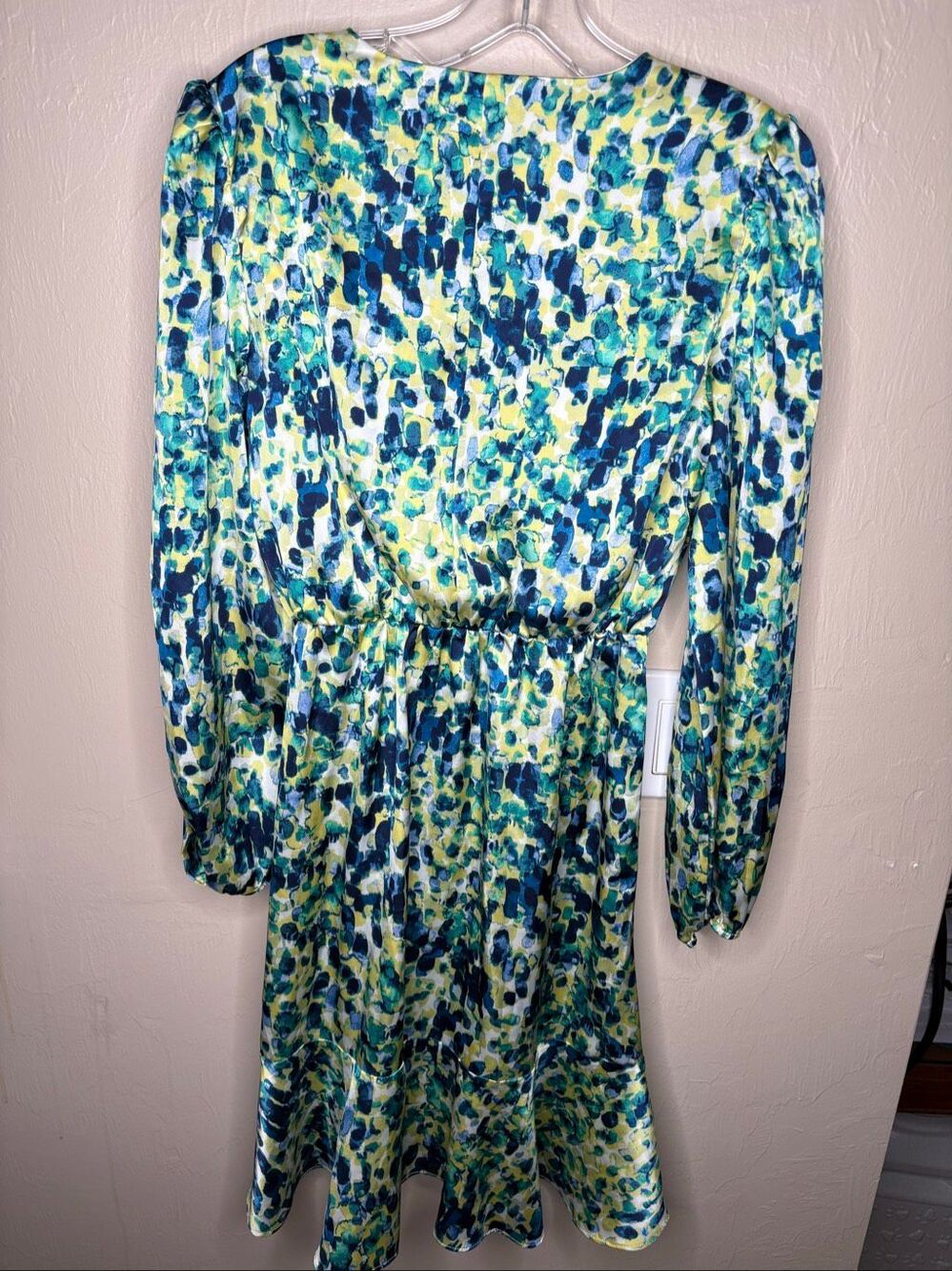 Nicole Miller New York Fit & Flare Long Sleeve Blue and Green Wrap Design XS Dre